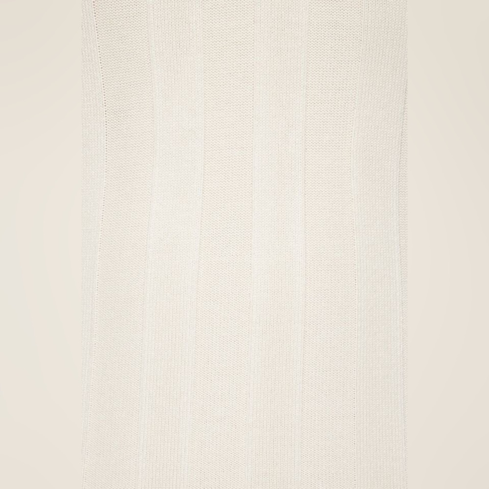 Dynamite | V-Neck Ribbed Maxi Dress - Picture 4 of 6